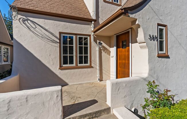 Charming 4-Bedroom, 2-Bath Home in the Historic Napa Abajo District
