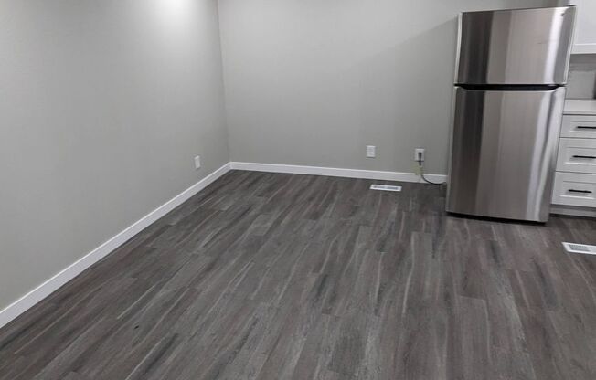 3 beds, 2 baths, 1,146 sqft, $1,695, Unit Unit 49