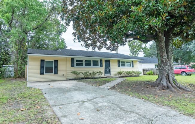 Comfortable Home Minutes from Park Circle