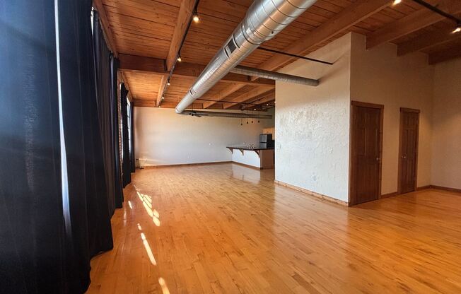 Apply Now to view this Studio loft in a great Location!