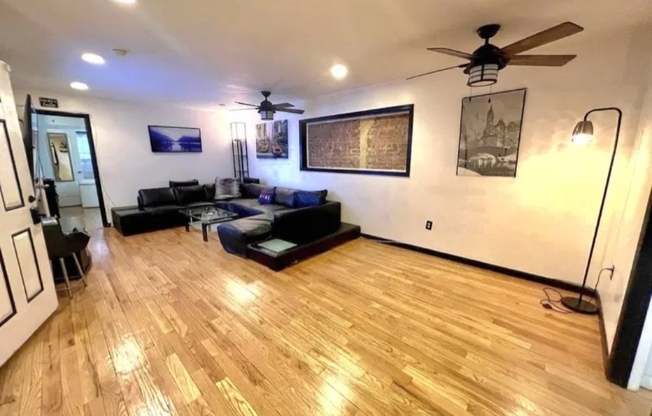 763 JEFFERSON AVE