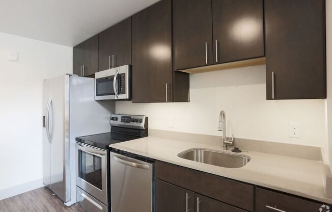 1 bed, 1 bath, 559 sqft, $1,599, Unit 105