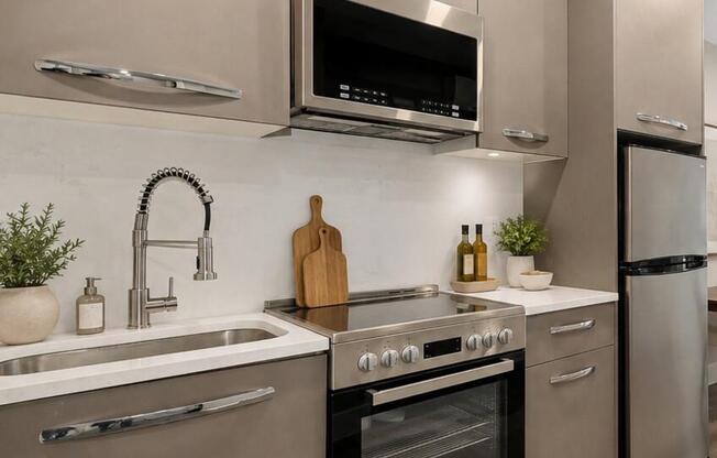 1 bed, 1 bath, $3,100, Unit 7D