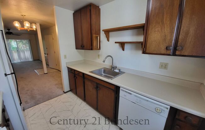 2 beds, 1 bath, $2,050, Unit Unit D