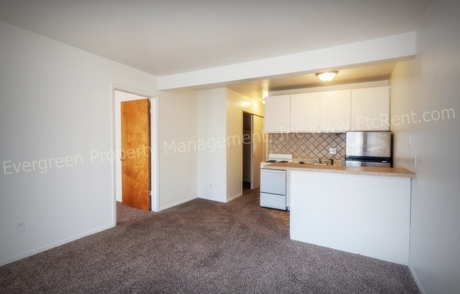 1 bed, 1 bath, 450 sqft, $1,265, Unit 2E