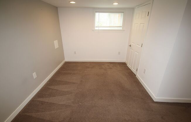 1 bed, 1 bath, 840 sqft, $1,995, Unit 3