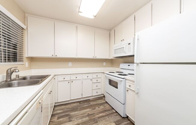 Willow Creek Apartments