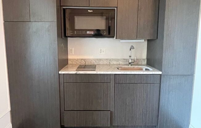 1 bed, 1 bath, 14 sqft, $1,295, Unit 6