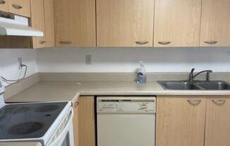 1 bed, 1.5 baths, $2,200