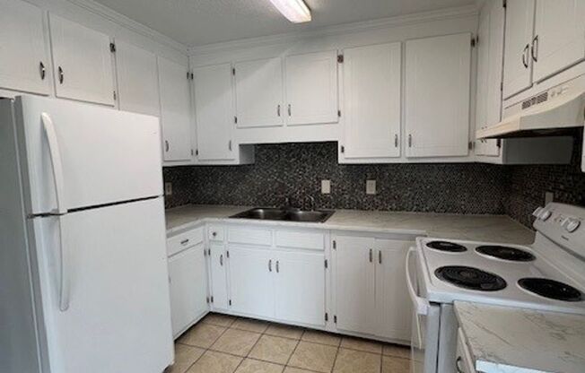 6321 Belle Terre