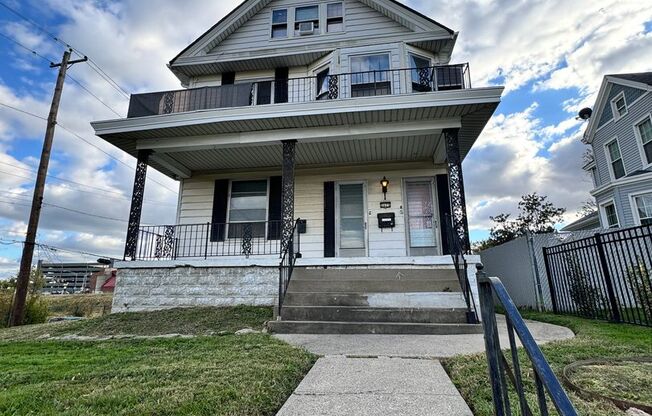 Norwood Duplex W/ Driveway Parking