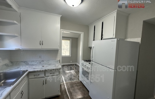 4464 N 38 ST