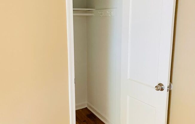 8800 Plymouth Street SPRING PARK PROPERTIES, LLC