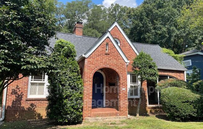 506 PAGE AVE NE
