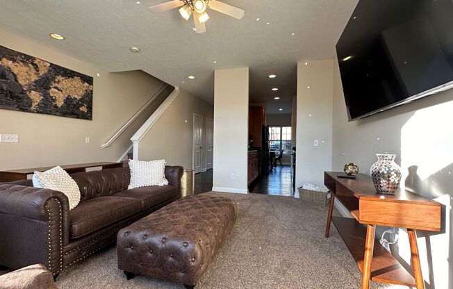 Amazing Location - Downtown Modern Living: 4 Bed 4 Bath!