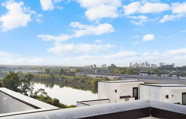 3 beds, 3.5 baths, $3,000, Unit Unit 12