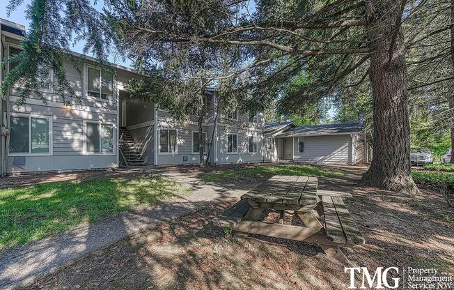 1559 NE 201st Ave Unit 105
