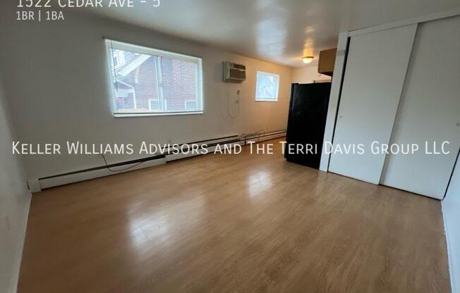 1522 CEDAR AVE