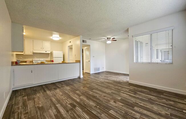 1 bed, 1 bath, 650 sqft, $1,845, Unit 093
