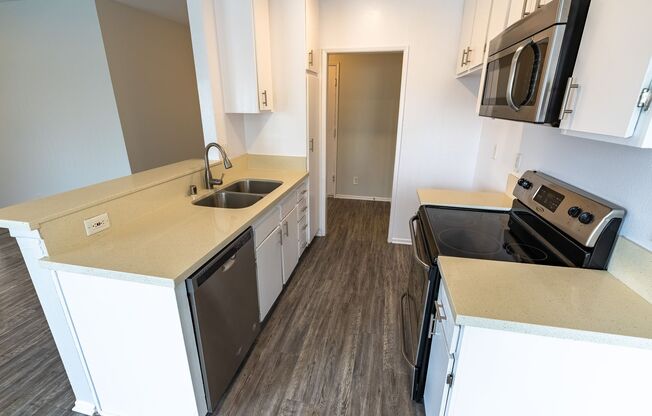 2 beds, 2 baths, 1,100 sqft, $2,398, Unit 102