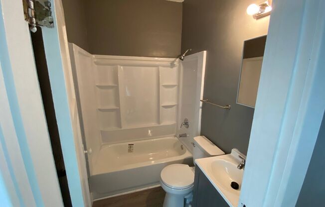 1 bed, 1 bath, $1,100, Unit Unit 314