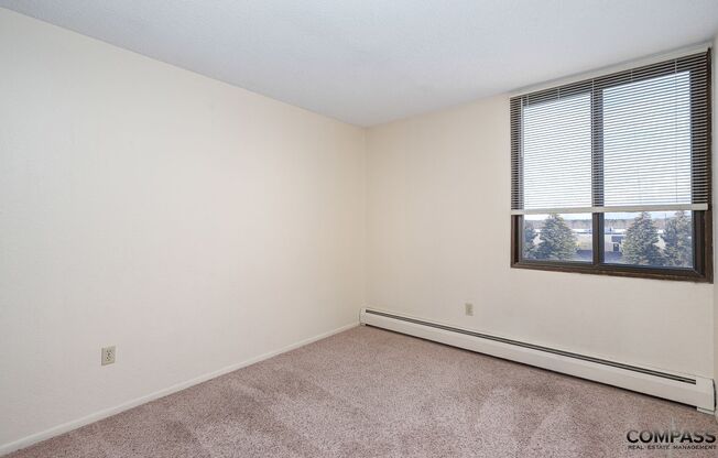 3 beds, 2 baths, 1,209 sqft, $1,295, Unit 2215-228