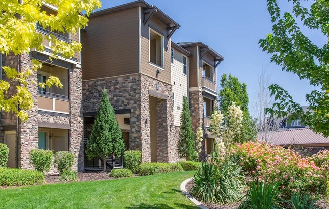 Apartments with Landscaping at San Tropez