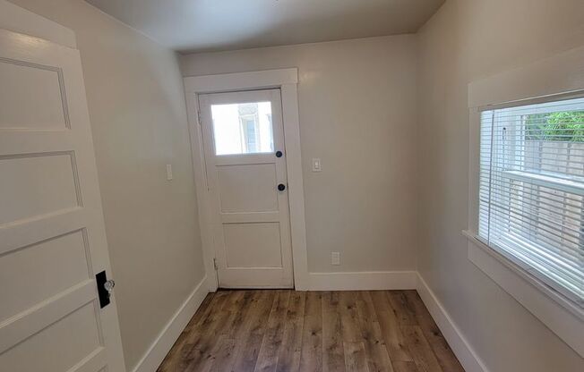 1 bed, 1 bath, $1,600