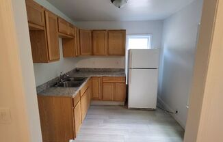 2 beds, 1 bath, $925