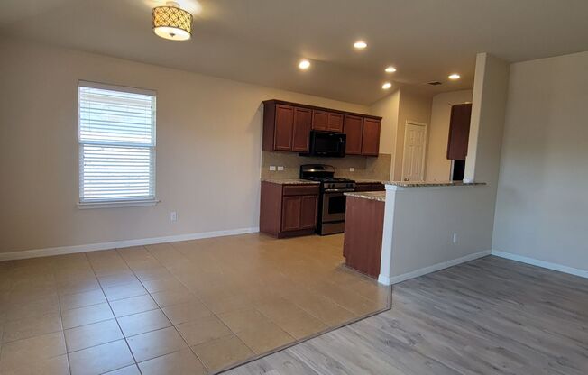 3 beds, 2 baths, $1,750