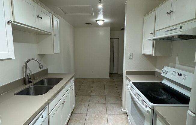 1 bed, 1 bath, 650 sqft, $1,195, Unit 202