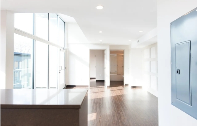 1 bed, 1 bath, 610 sqft, $3,400, Unit Unit 304