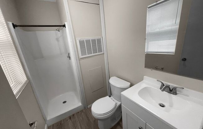 Cozy 1 Bed / 1 Bath Apartment – Heart of Tavares – Only $1,008/mo (Effective Rent!)