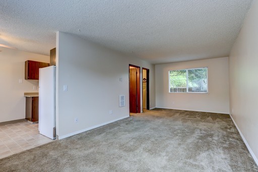 Studio, 1 bath, 485 sqft, $1,095, Unit 63