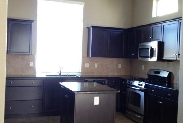 3 beds, 2 baths, $2,395