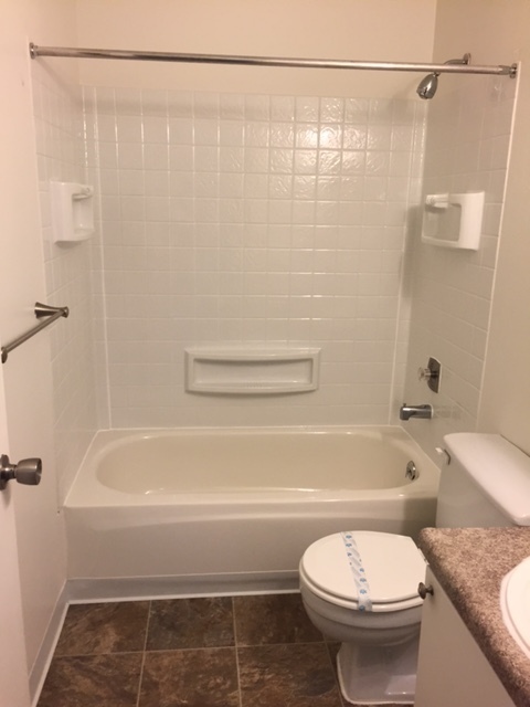 1 bed, 1 bath, 780 sqft, $1,469, Unit T302