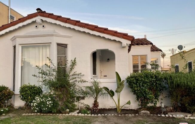 5856 ARLINGTON