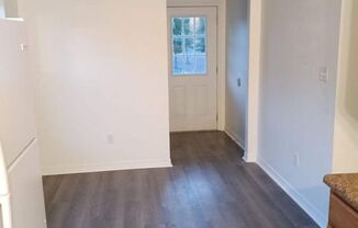 3 beds, 2 baths, 1,180 sqft, $900, Unit 237