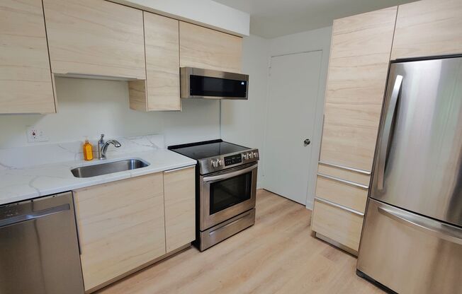 3 beds, 1 bath, $1,495