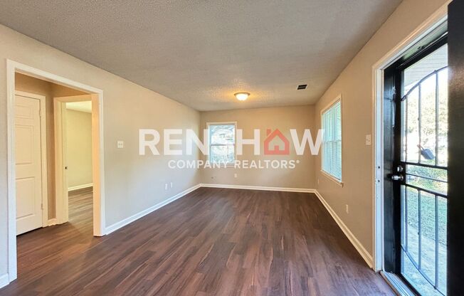 2 beds, 1 bath, $1,095