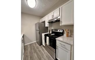 1 bed, 1 bath, 500 sqft, $919