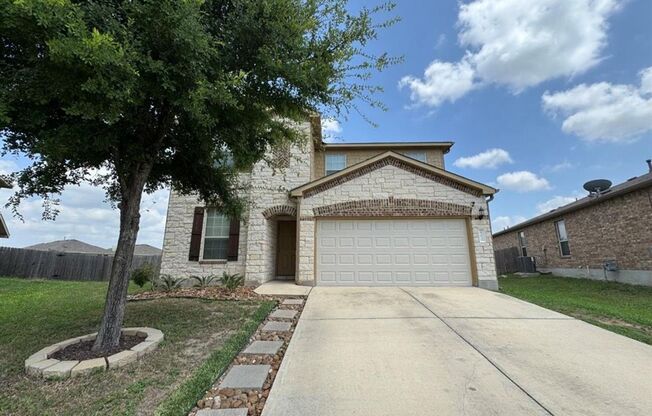 Beautiful 2-story home with large backyard!