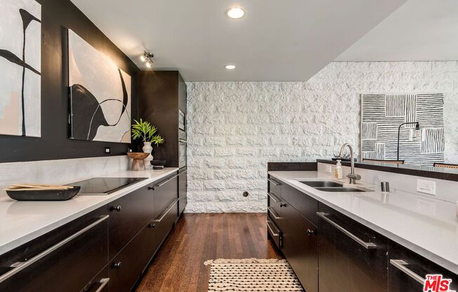 1 bed, 2 baths, 1,400 sqft, $5,500, Unit 10L