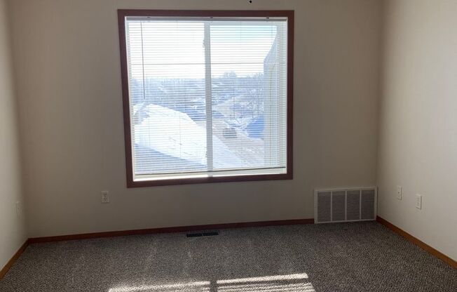 1 bed, 1 bath, 725 sqft, $954, Unit 322E
