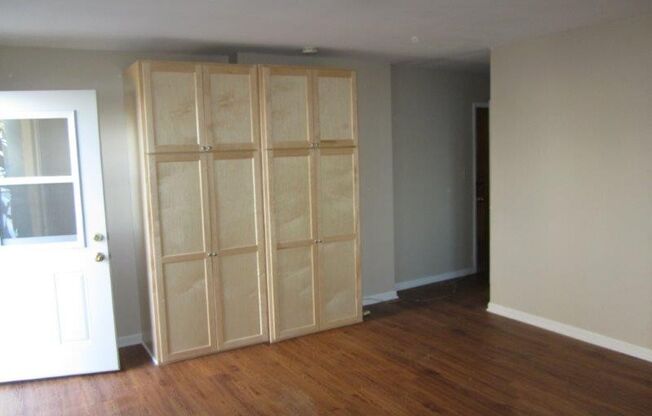 Studio, 1 bath, 325 sqft, $1,150, Unit 2