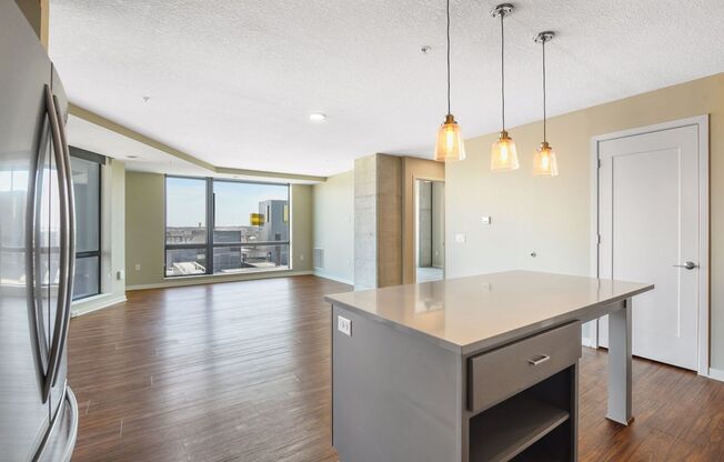 2 beds, 2 baths, 957 sqft, $3,250, Unit 803