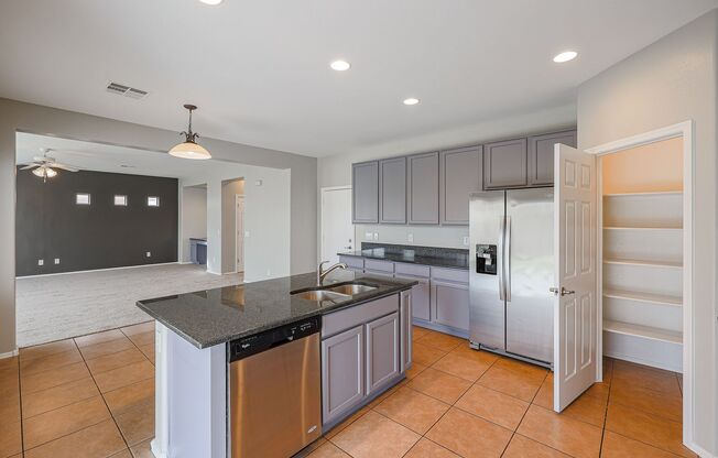 Coming Soon! 4 bed, 3.5 bath house in Stetson Valley, Phoenix