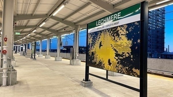 1 bed, 1.5 baths, 921 sqft, $4,200, Unit 511