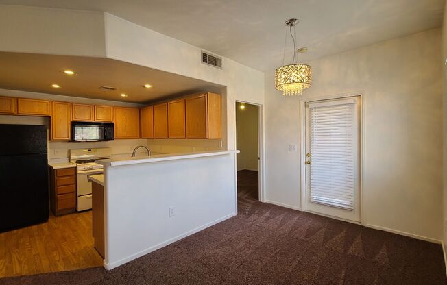 2 beds, 2 baths, $1,300, Unit # 280