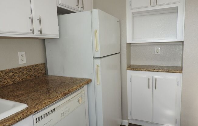 1 bed, 1 bath, 670 sqft, $1,850